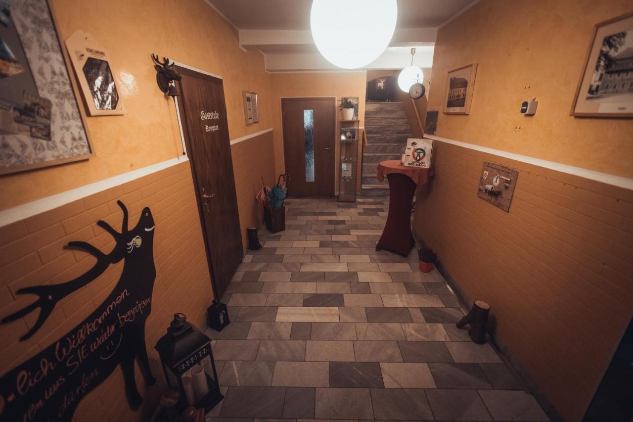 Gasthof Und Hotel Roter Hirsch Claußnitz Eksteriør bilde