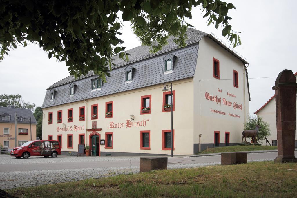 Gasthof Und Hotel Roter Hirsch Claußnitz Eksteriør bilde